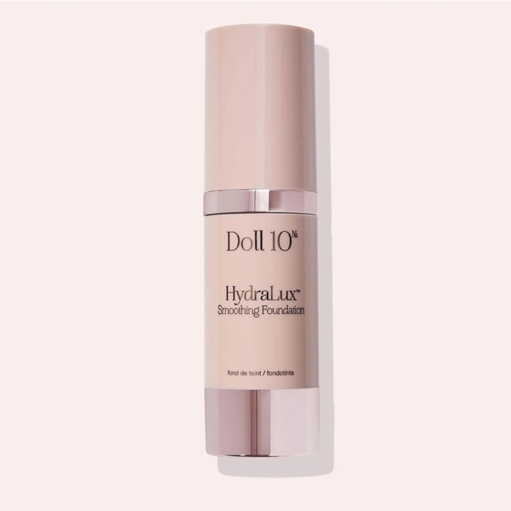 NWT-Doll 10 HydraLux Smoothing Foundation- Medium 2 Bottles